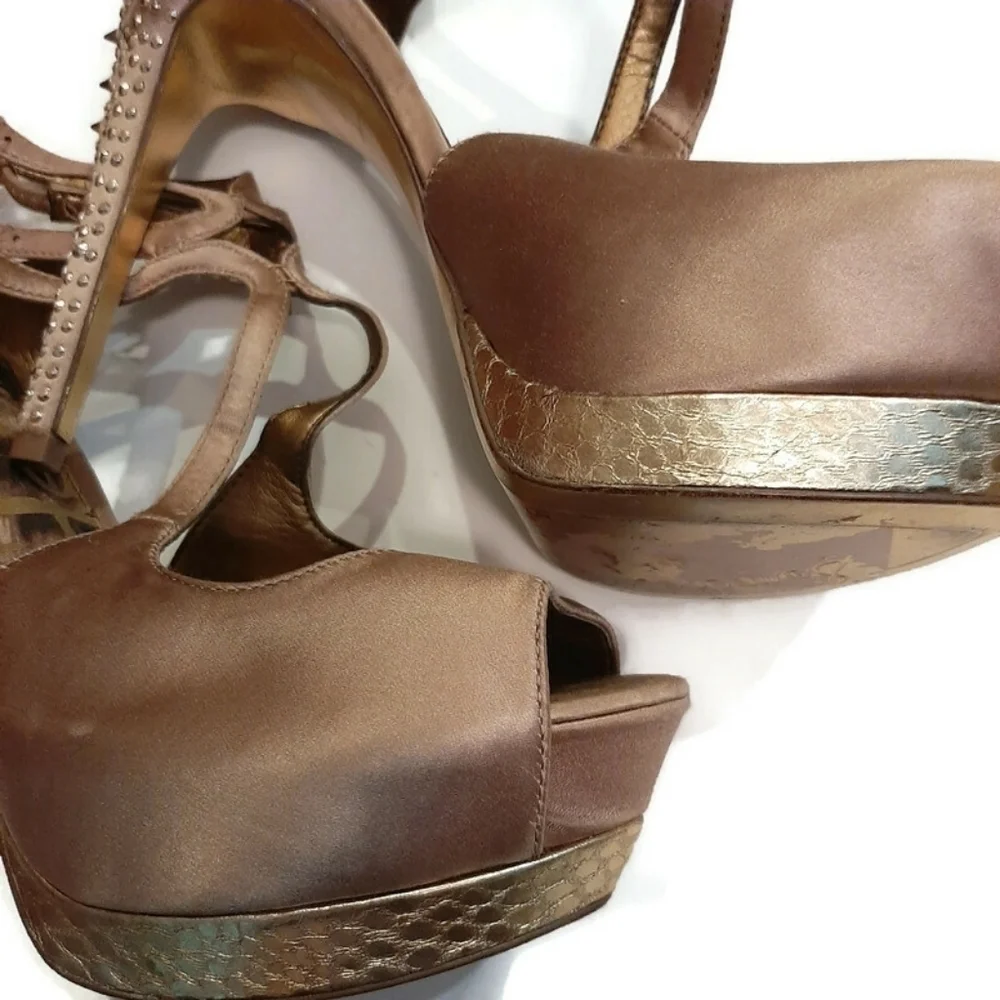 Sam Edelman Gold strappy studded Showgirl satin ankle strap platforms sz 7.5